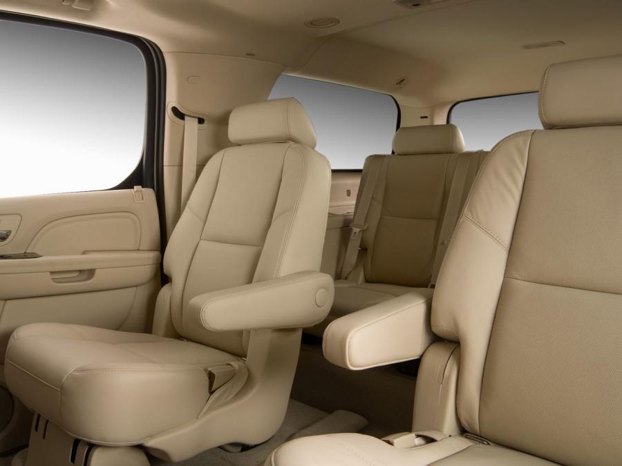  Cadillac Escalade ESV 2006 года  (фото 10 из 14)
